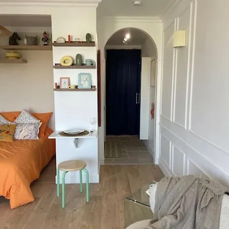 Luxueux Neuf-balcon-6min Gare-15min Paris Apartment *