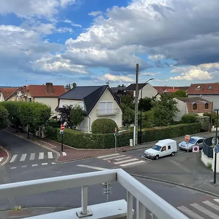 Luxueux Neuf-balcon-6min Gare-15min Paris *